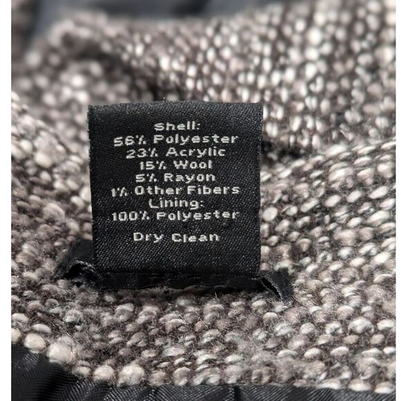 Ann Taylor Gray & White Boucle Wool Blend Blazer & Mini Skirt Suit Set, 8/8P - Picture 11 of 13